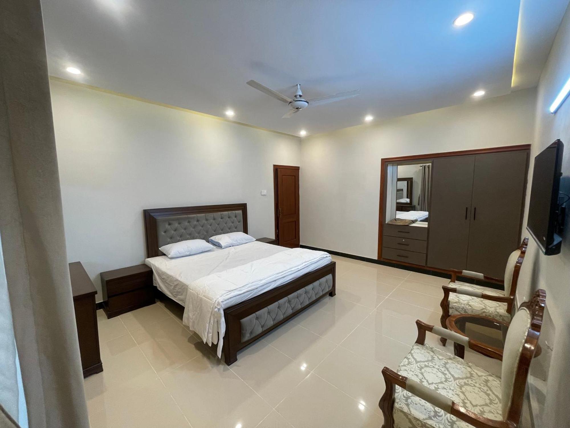 Bridge Residency-1, Sector F-6 อิสลามาบัด ภายนอก รูปภาพ