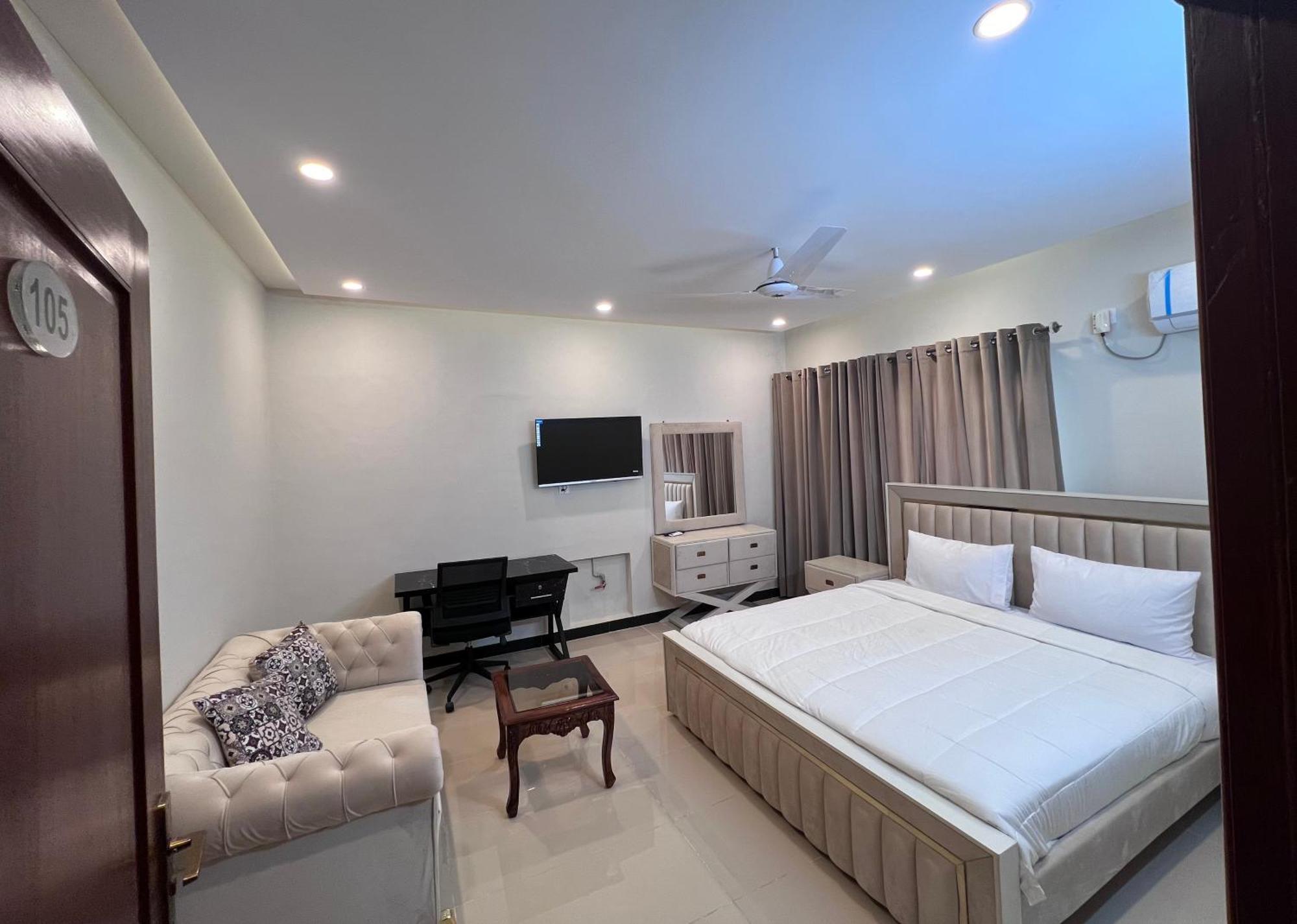 Bridge Residency-1, Sector F-6 อิสลามาบัด ภายนอก รูปภาพ